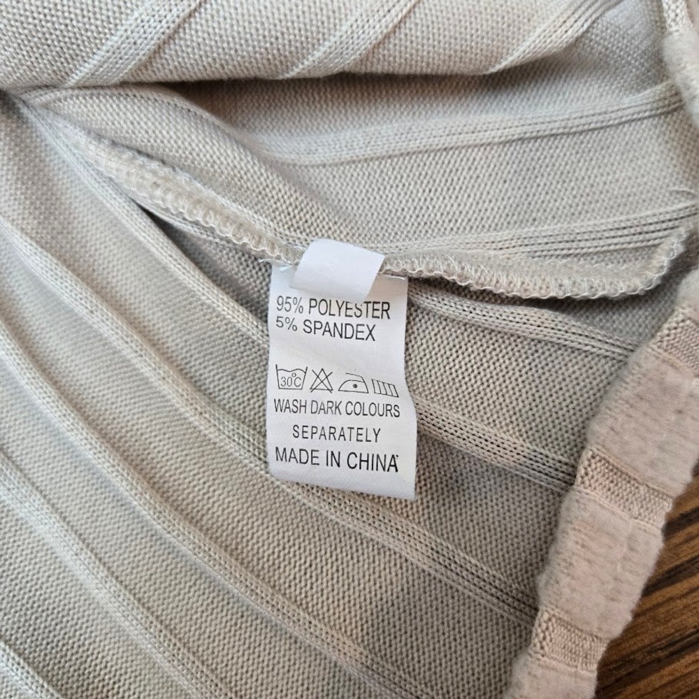 Ribbed Knit Top XL Long Sleeve V Neck Tan Beige Blouse Fitted‎ Sz XL - Picture 5 of 8